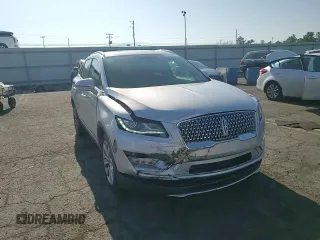 2019 Lincoln MKC Select с VIN 5LMCJ2D98KUL15132, выставлен на аукционе Copart как лот 61748785 с пробегом 48 603 миль миль и Списание • Salvage title. История ставок и продаж доступна на DreamBid. Изображение 14.