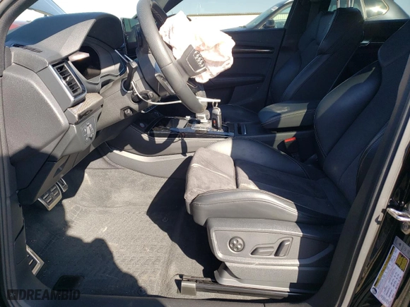2021 Audi SQ5 Premium Plus with VIN WA1B4AFY7M2040788, listed as a Copart auction lot 84320614 with 38,406 mi miles and Salvage Title. Bid and sale history available at carsss.com. Image 7.