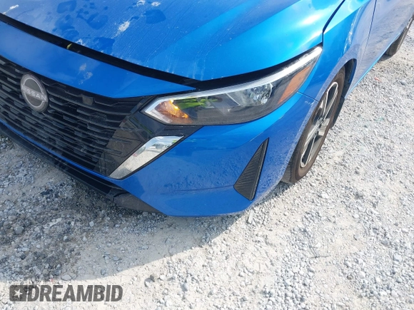 2024 Nissan Sentra SV with VIN 3N1AB8CV0RY361478, listed as a IAAI auction lot 42354081 with 15,697 mi miles and . Bid and sale history available at DreamBid. Image 6.
