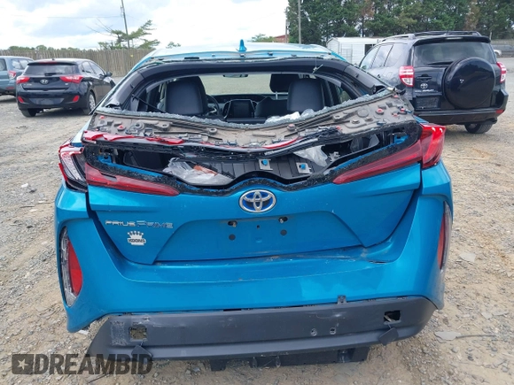 2017 Toyota Prius Plus z VIN JTDKARFP4H3067953, wystawiony jako IAAI lot #42211132 z przebiegiem 90 760 mil mil oraz . Historia ofert i sprzedaży dostępna na DreamBid. Obrazek 16.