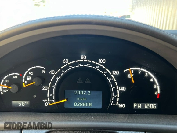 2002 Mercedes-Benz CL 500/600 z VIN WDBPJ75J12A028536, wystawiony jako Copart lot #46783965 z przebiegiem 28 608 mil mil oraz Czysty tytuł • Clean title. Historia ofert i sprzedaży dostępna na DreamBid. Obrazek 8.