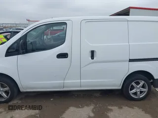 2016 Nissan NV200 S with VIN 3N6CM0KN6GK699936, listed as a IAAI auction lot 41106025 with 175,418 mi miles and . Bid and sale history available at DreamBid. Image 14.