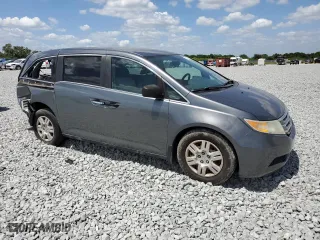 2013 Honda Odyssey LX with VIN 5FNRL5H26DB030757, listed as a Copart auction lot 51913635 with 104,654 mi miles and Salvage Title. Bid and sale history available at carsss.com. Image 4.