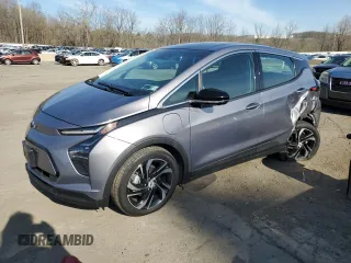 2023 Chevrolet Bolt EV 2LT z VIN 1G1FX6S0XP4203186, wystawiony jako Copart lot #53692645 z przebiegiem 15 989 mil mil oraz Szkody całkowita. Historia ofert i sprzedaży dostępna na DreamBid. Obrazek 1.