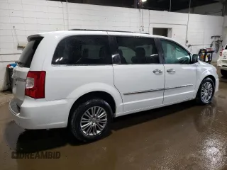 2014 Chrysler Town & Country Touring L z VIN 2C4RC1CG9ER367263, wystawiony jako Copart lot #60829585 z przebiegiem 97 320 mil mil oraz Czysty tytuł • Clean title. Historia ofert i sprzedaży dostępna na DreamBid. Obrazek 3.