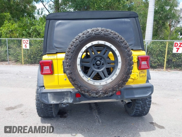 2018 Jeep Wrangler Unlimited Sport z VIN 1C4HJXDN2JW324872, wystawiony jako IAAI lot #42112231 z przebiegiem 80 412 mil mil oraz . Historia ofert i sprzedaży dostępna na DreamBid. Obrazek 17.