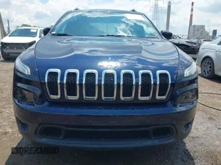 2016 Jeep Cherokee Latitude z VIN 1C4PJMCB1GW236468, wystawiony jako IAAI lot #42367979 z przebiegiem 72 301 mil mil oraz . Historia ofert i sprzedaży dostępna na DreamBid. Obrazek 12.