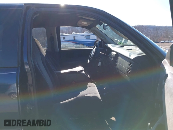 2004 Dodge Dakota SLT with VIN 1D7HG42N64S591353, listed as a IAAI auction lot 41714631 with 186,520 mi miles. Bid and sale history available at carsss.com. Image 5.