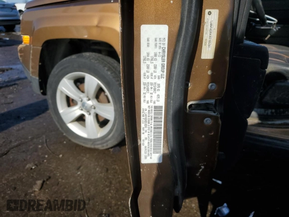 2011 Jeep Patriot Latitude X with VIN 1J4NF4GBXBD165241, listed as a Copart auction lot 46811435 with 197,802 mi miles and Clean Title. Bid and sale history available at DreamBid. Image 12.