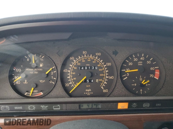 1990 Mercedes-Benz 300 with VIN WDBCA25D0LA538034, listed as a Copart auction lot 81262894 with 49,139 mi miles and Clean Title. Bid and sale history available at DreamBid. Image 9.