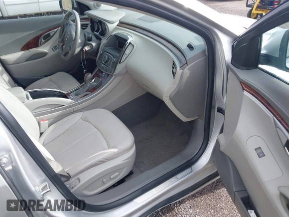 2011 Buick LaCrosse CX with VIN 1G4GA5EC3BF144410, listed as a IAAI auction lot 41905533 with 117,940 mi miles. Bid and sale history available at carsss.com. Image 5.