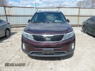 2015 Kia Sorento LX with VIN 5XYKTDA68FG603310, listed as a IAAI auction lot 41898305 with 134,705 mi miles. Bid and sale history available at carsss.com. Image 12.