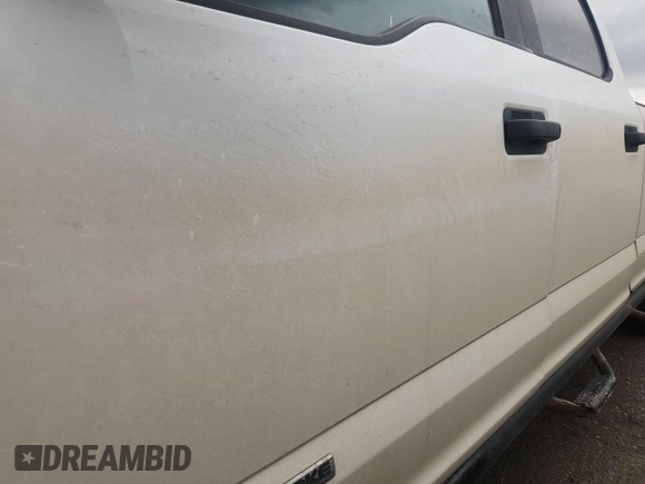 2017 Ford F-250 Lariat with VIN 1FT7W2BT6HEB52976, listed as a IAAI auction lot 42731339 with 267,628 mi miles and . Bid and sale history available at DreamBid. Image 5.