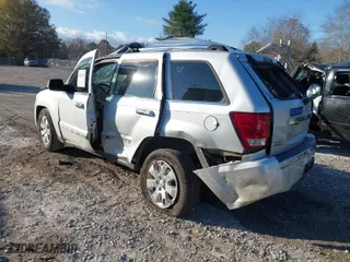 2010 Jeep Grand Cherokee Limited with VIN 1J4RR5GT1AC134925, listed as a IAAI auction lot 41025862 with 172,393 mi miles. Bid and sale history available at carsss.com. Image 3.