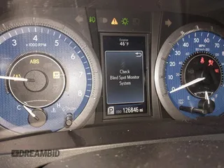 2016 Toyota Sienna XLE with VIN 5TDYK3DCXGS737846, listed as a IAAI auction lot 41782055 with 126,846 mi miles. Bid and sale history available at carsss.com. Image 15.