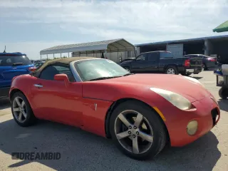 2008 Pontiac Solstice z VIN 1G2MC35B68Y122125, wystawiony jako Copart lot #60517155 z przebiegiem 211 877 mil mil oraz Czysty tytuł • Clean title. Historia ofert i sprzedaży dostępna na DreamBid. Obrazek 4.