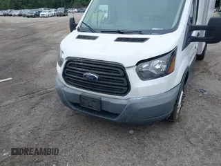 2018 Ford Transit z VIN 1FDBF8ZM7JKA87392, wystawiony jako IAAI lot #42589010 z przebiegiem 99 526 mil mil oraz . Historia ofert i sprzedaży dostępna na DreamBid. Obrazek 6.