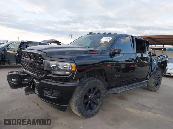 2022 Ram 2500 Big Horn z VIN 3C6UR5DL8NG125542, wystawiony jako IAAI lot #41881676 z przebiegiem 55 332 mil mil oraz . Historia ofert i sprzedaży dostępna na DreamBid. Obrazek 19.