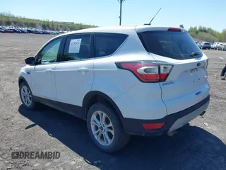 2017 Ford Escape SE with VIN 1FMCU9GD4HUB55262, listed as a IAAI auction lot 42146088 with 98,407 mi miles. Bid and sale history available at carsss.com. Image 3.
