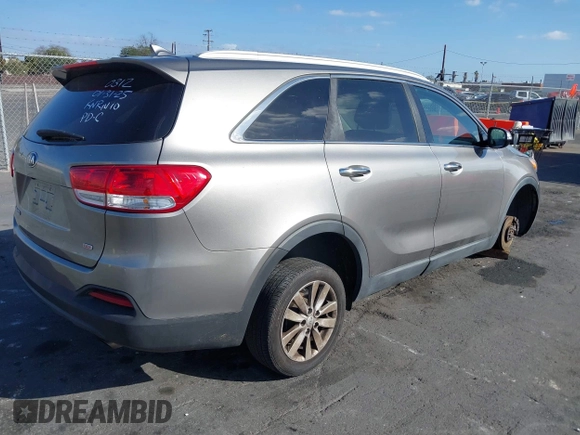 2018 Kia Sorento LX with VIN 5XYPG4A38JG338364, listed as a IAAI auction lot 41555370 with 73,883 mi miles. Bid and sale history available at carsss.com. Image 4.