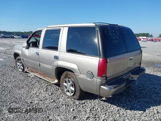 2000 Cadillac Escalade with VIN 1GYEK63R7YR216717, listed as a IAAI auction lot 40438885 with 223,033 mi miles and . Bid and sale history available at DreamBid. Image 3.