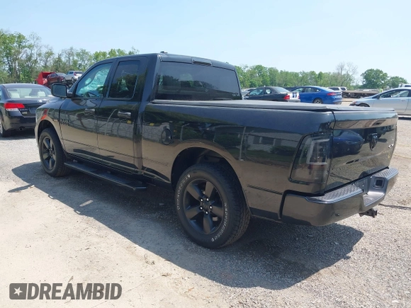 2018 Ram 1500 Express z VIN 1C6RR7FT9JS290131, wystawiony jako IAAI lot #42377820 z przebiegiem 56 442 mil mil oraz . Historia ofert i sprzedaży dostępna na DreamBid. Obrazek 3.