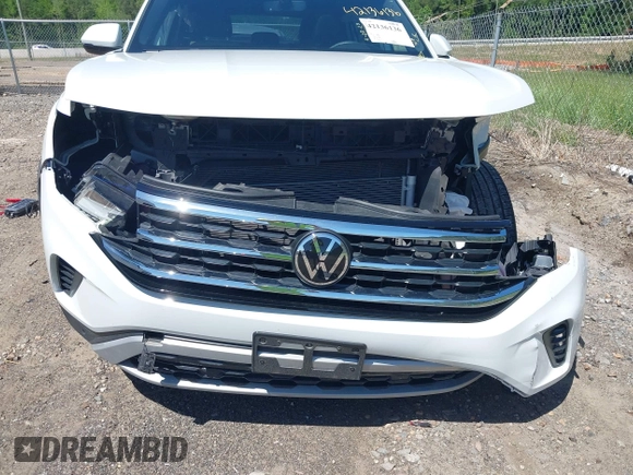 2023 Volkswagen Atlas SE с VIN 1V2KC2CA2PC220778, выставлен на аукционе IAAI как лот 42136136 с пробегом 30 370 миль миль и . История ставок и продаж доступна на DreamBid. Изображение 17.