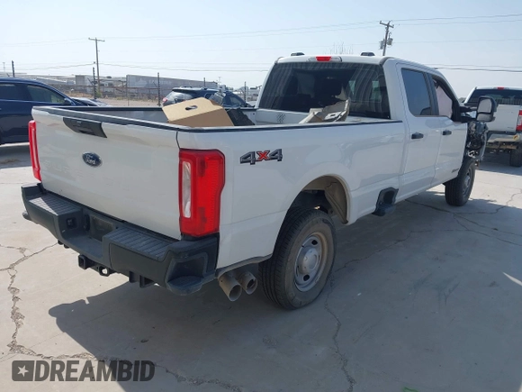 2024 Ford F-250 XL with VIN 1FT7W2BT2REE29043, listed as a IAAI auction lot 42307279 with 7,339 mi miles and . Bid and sale history available at DreamBid. Image 4.