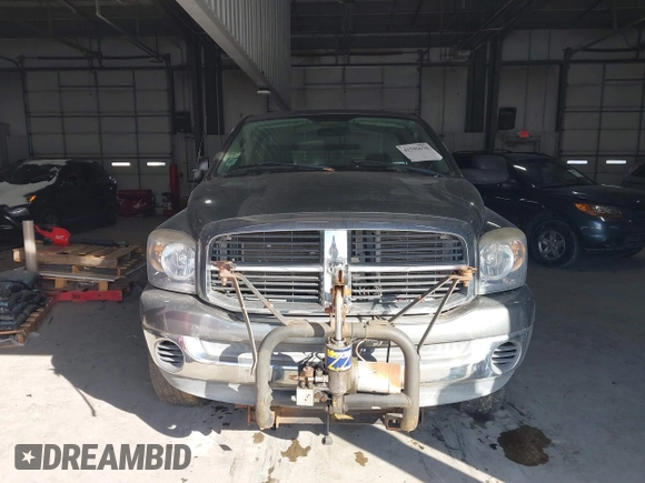2007 Dodge Ram 2500 ST with VIN 3D7KS26D17G821158, listed as a IAAI auction lot 41595670 with 128,976 mi miles. Bid and sale history available at carsss.com. Image 12.