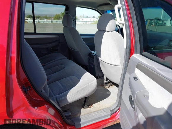 2004 Ford Explorer XLT with VIN 1FMDU73W24ZA87329, listed as a IAAI auction lot 40675439 with 221,179 mi miles and . Bid and sale history available at DreamBid. Image 8.