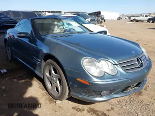 2005 Mercedes-Benz SL 500 with VIN WDBSK75F95F106944, listed as a IAAI auction lot 41970698 with 123,881 mi miles and . Bid and sale history available at DreamBid. Image 1.