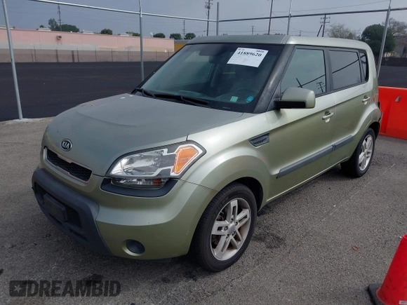 2011 Kia Soul + with VIN KNDJT2A2XB7205827, listed as a IAAI auction lot 41889620 with 158,965 mi miles. Bid and sale history available at carsss.com. Image 2.