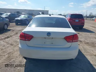 2012 Volkswagen Passat SE z VIN 1VWBH7A33CC066044, wystawiony jako IAAI lot #42211149 z przebiegiem 154 395 mil mil oraz . Historia ofert i sprzedaży dostępna na DreamBid. Obrazek 16.