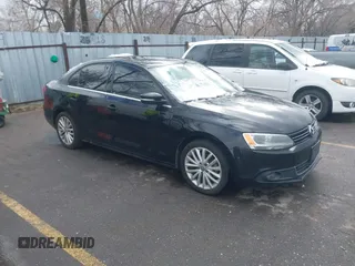 2014 Volkswagen Jetta TDI w/Premium с VIN 3VWLL7AJ3EM276789, выставлен на аукционе IAAI как лот 41805737 с пробегом 160 500 миль миль и . История ставок и продаж доступна на DreamBid. Изображение 1.