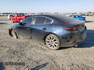 2022 Mazda 3 Preferred with VIN JM1BPACL6N1502559, listed as a Copart auction lot 61722474 with 34,693 mi miles and Salvage title. Bid and sale history available at DreamBid. Image 2.