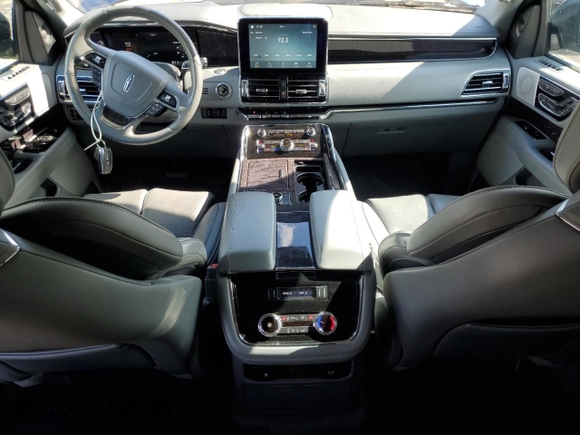 2019 Lincoln Navigator Reserve z VIN 5LMJJ2LT7KEL14794, wystawiony jako Copart lot #58186585 z przebiegiem 93 492 mil mil oraz Szkoda całkowita • Salvage title. Historia ofert i sprzedaży dostępna na DreamBid. Obrazek 8.