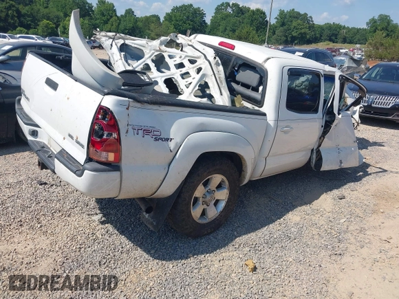 2007 Toyota Tacoma with VIN 3TMLU42N67M011352, listed as a IAAI auction lot 42572613 with Not provided miles and . Bid and sale history available at DreamBid. Image 4.