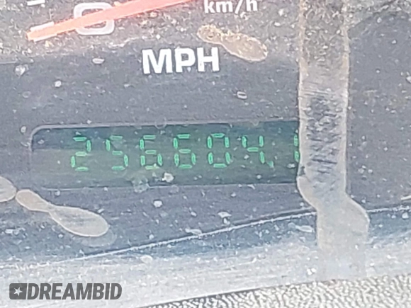 2004 Ford F-250 XL with VIN 1FTNW20P04EB54875, listed as a IAAI auction lot 42413233 with 256,604 mi miles and . Bid and sale history available at DreamBid. Image 7.
