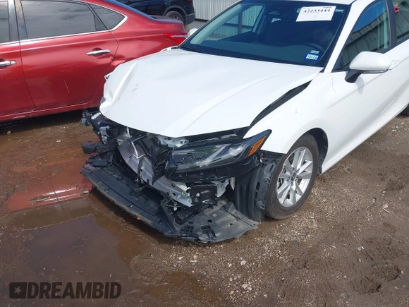 2025 Toyota Camry LE with VIN 4T1DAACK6SU082583, listed as a IAAI auction lot 42233444 with 18,935 mi miles and . Bid and sale history available at DreamBid. Image 18.