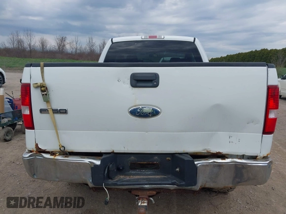 2006 Ford F-150 STX with VIN 1FTRX14W36FB55882, listed as a IAAI auction lot 42113485 with 126,492 mi miles. Bid and sale history available at carsss.com. Image 15.