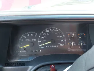 1997 Chevrolet Silverado 1500 with VIN 2GCEC19W9V1112124, listed as a IAAI auction lot 41254007 with 203,722 mi miles. Bid and sale history available at carsss.com. Image 7.