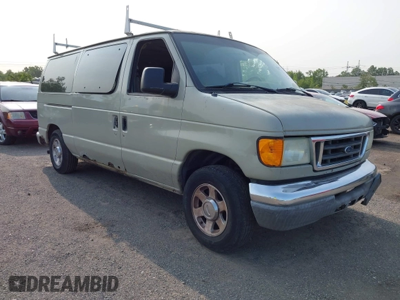 2005 Ford Econoline Passenger XL with VIN 1FMRE11W15HA64778, listed as a IAAI auction lot 42397426 with 330,632 mi miles and . Bid and sale history available at DreamBid. Image 1.