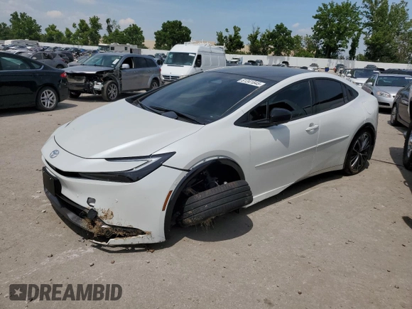 2024 Toyota Prius LE with VIN JTDACAAU6R3034409, listed as a Copart auction lot 61341845 with 11,041 mi miles and Salvage title. Bid and sale history available at DreamBid. Image 1.