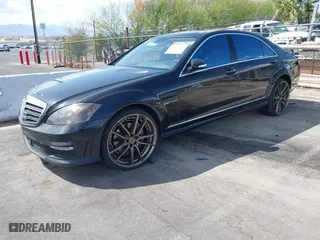 2009 Mercedes-Benz S-Class 5.5L V12 with VIN WDDNG76X09A273645, listed as a IAAI auction lot 41927453 with 1 mi miles. Bid and sale history available at carsss.com. Image 2.