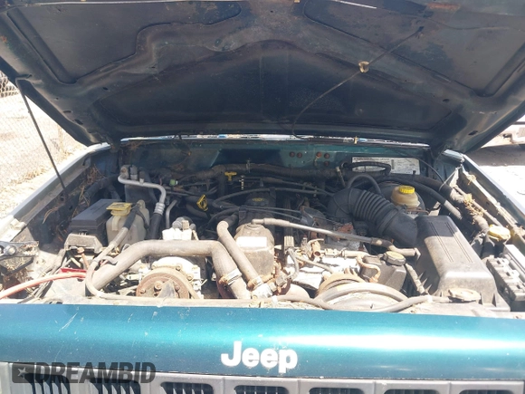 1998 Jeep Cherokee Sport with VIN 1J4FJ68S6WL151698, listed as a IAAI auction lot 42100846 with 239,466 mi miles. Bid and sale history available at carsss.com. Image 10.