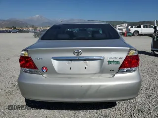 2006 Toyota Camry LE z VIN 4T1BF32K46U113289, wystawiony jako Copart lot #52558135 z przebiegiem 213 000 mil mil oraz Szkoda całkowita • Salvage title. Historia ofert i sprzedaży dostępna na DreamBid. Obrazek 6.