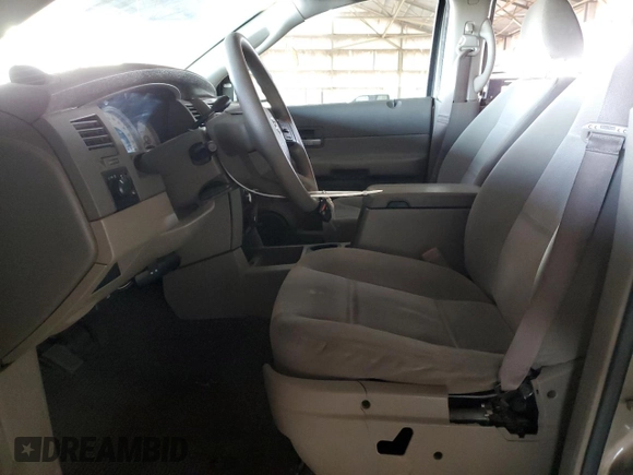 2004 Dodge Durango SLT with VIN 1D4HB48DX4F182985, listed as a Copart auction lot 86514104 with 161,882 mi miles and Salvage title. Bid and sale history available at DreamBid. Image 7.