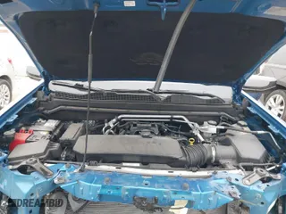 2024 Chevrolet Colorado 2WD LT with VIN 1GCGSCECXR1154560, listed as a IAAI auction lot 41388658 with 12,909 mi miles. Bid and sale history available at carsss.com. Image 10.