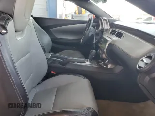 2013 Chevrolet Camaro LT z VIN 2G1FC3D3XD9222136, wystawiony jako Copart lot #48553255 z przebiegiem 51 626 mil mil oraz Szkoda całkowita • Salvage title. Historia ofert i sprzedaży dostępna na DreamBid. Obrazek 10.