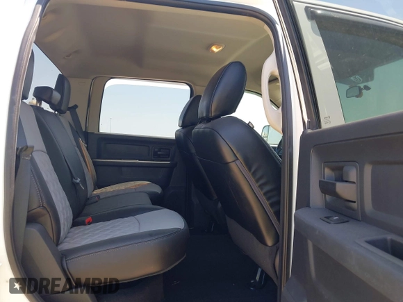 2012 Ram 2500 ST z VIN 3C6UD5CLXCG301343, wystawiony jako IAAI lot #42009239 z przebiegiem 139 514 mil mil oraz . Historia ofert i sprzedaży dostępna na DreamBid. Obrazek 8.